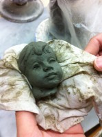 /album/lavorazione-arigianale-della-porcellana-di-capodimonte-/lavorazione-della-porcellana-destinata-all-arredo-e-al-decoro-degli-interni-con-proposte-classiche-collezioni-di-soprammobili-e-complementi-d-arredo-arte-sacra-figure-sacre-nativita-jpg/